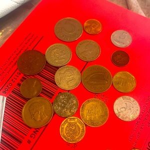 Bundle of between 15 and 20 rare or old coins